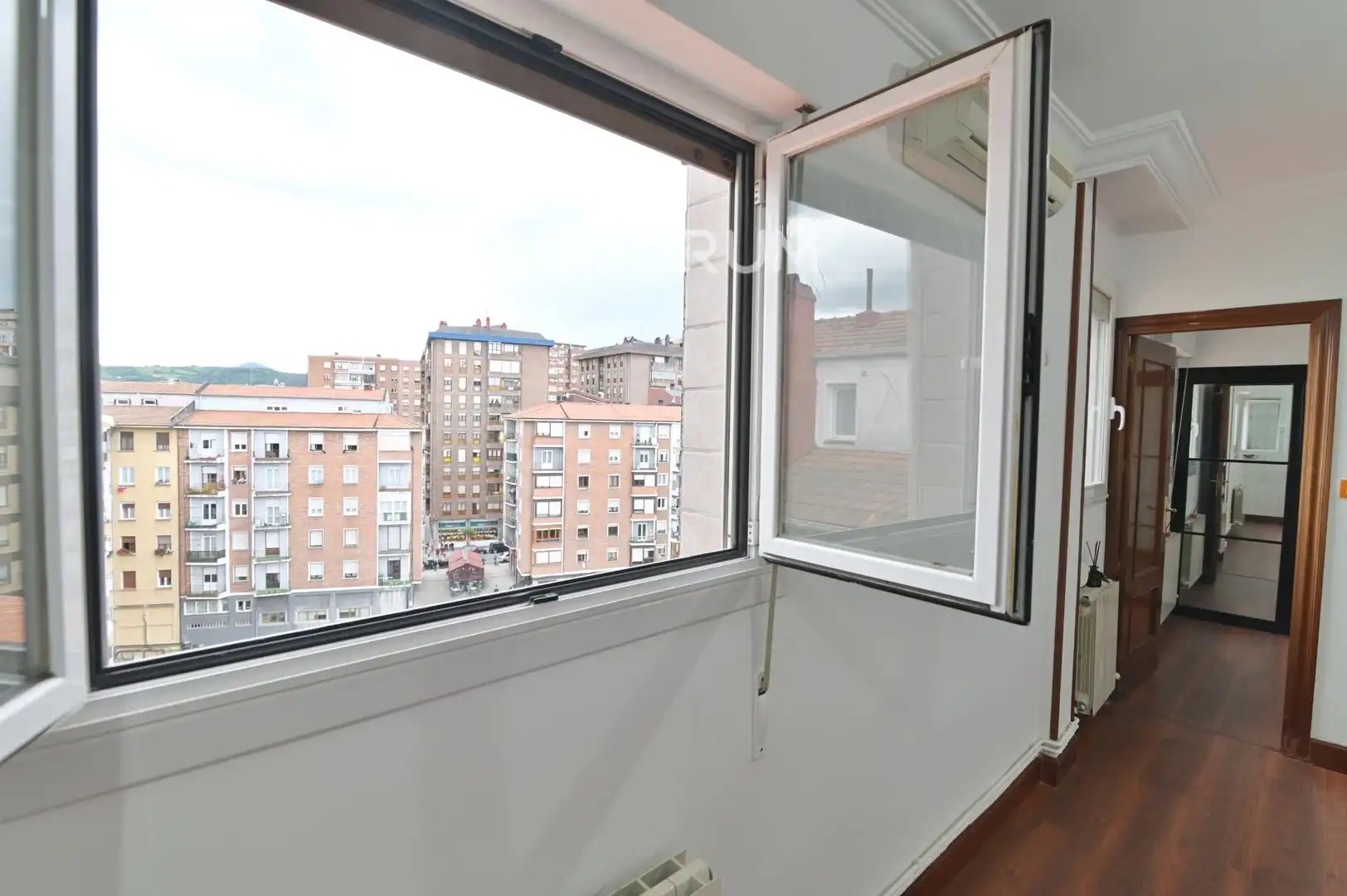 Habitación de Piso en venta en Bilbao  con Calefacción