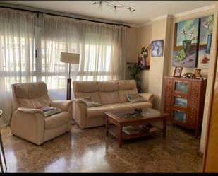 Living room of Flat for sale in  Valencia Capital  with Air Conditioner and Oven