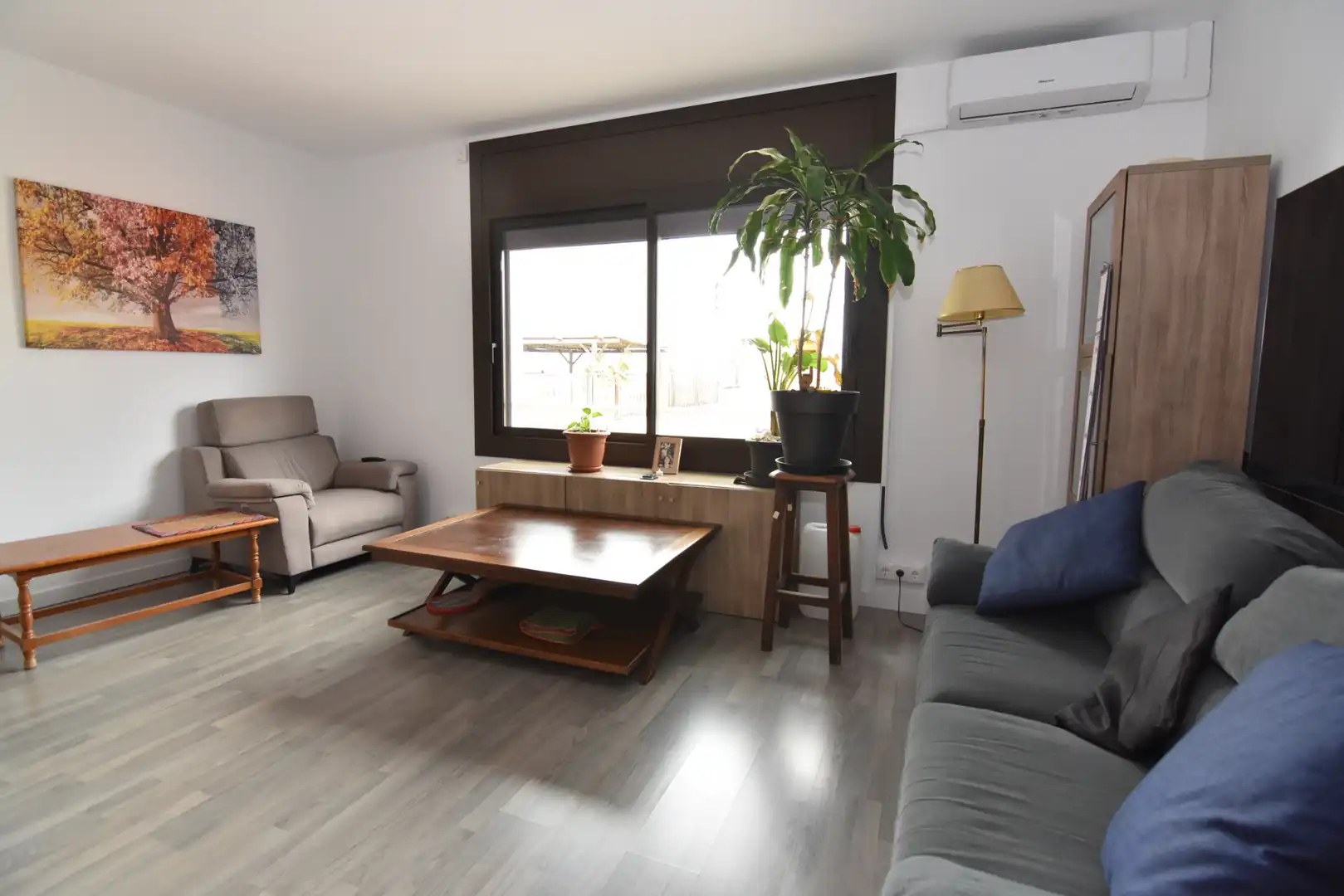 Sala de estar de Piso en venta en El Masnou con Aire acondicionado, Calefacción y Parquet
