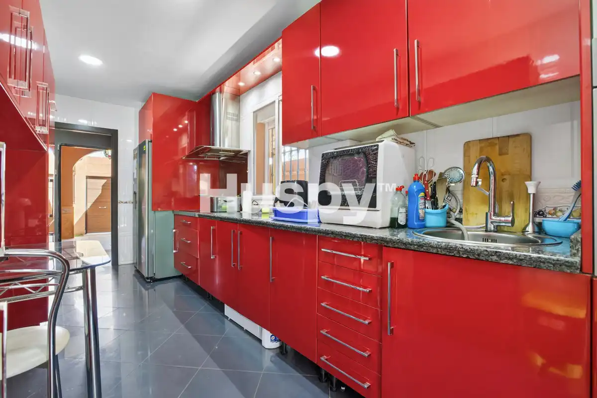 Chalet con balcón en venta en Calle Torre del Oro, imagen 10
