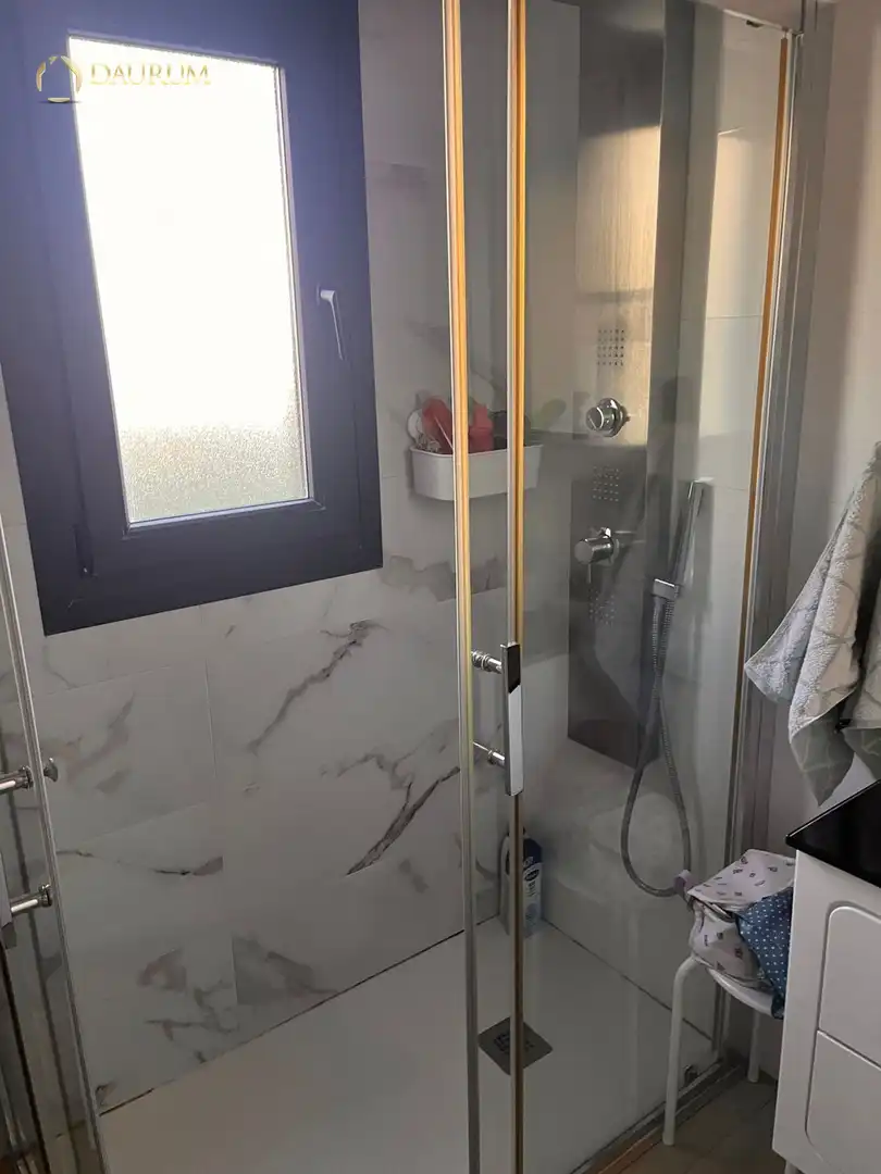 Bathroom of Attic for sale in Polop  with Air Conditioner, Private garden and Terrace