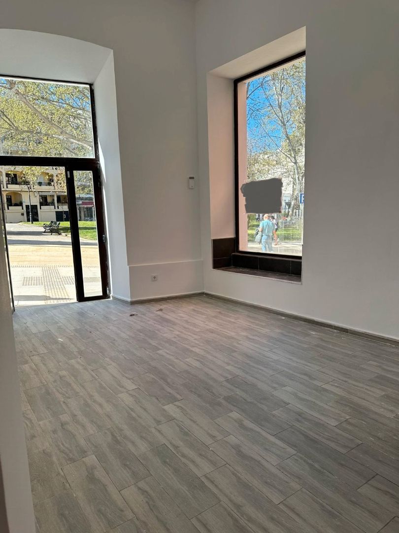 Premises to rent in Rambla Mártir Santa Eulalia, Centro