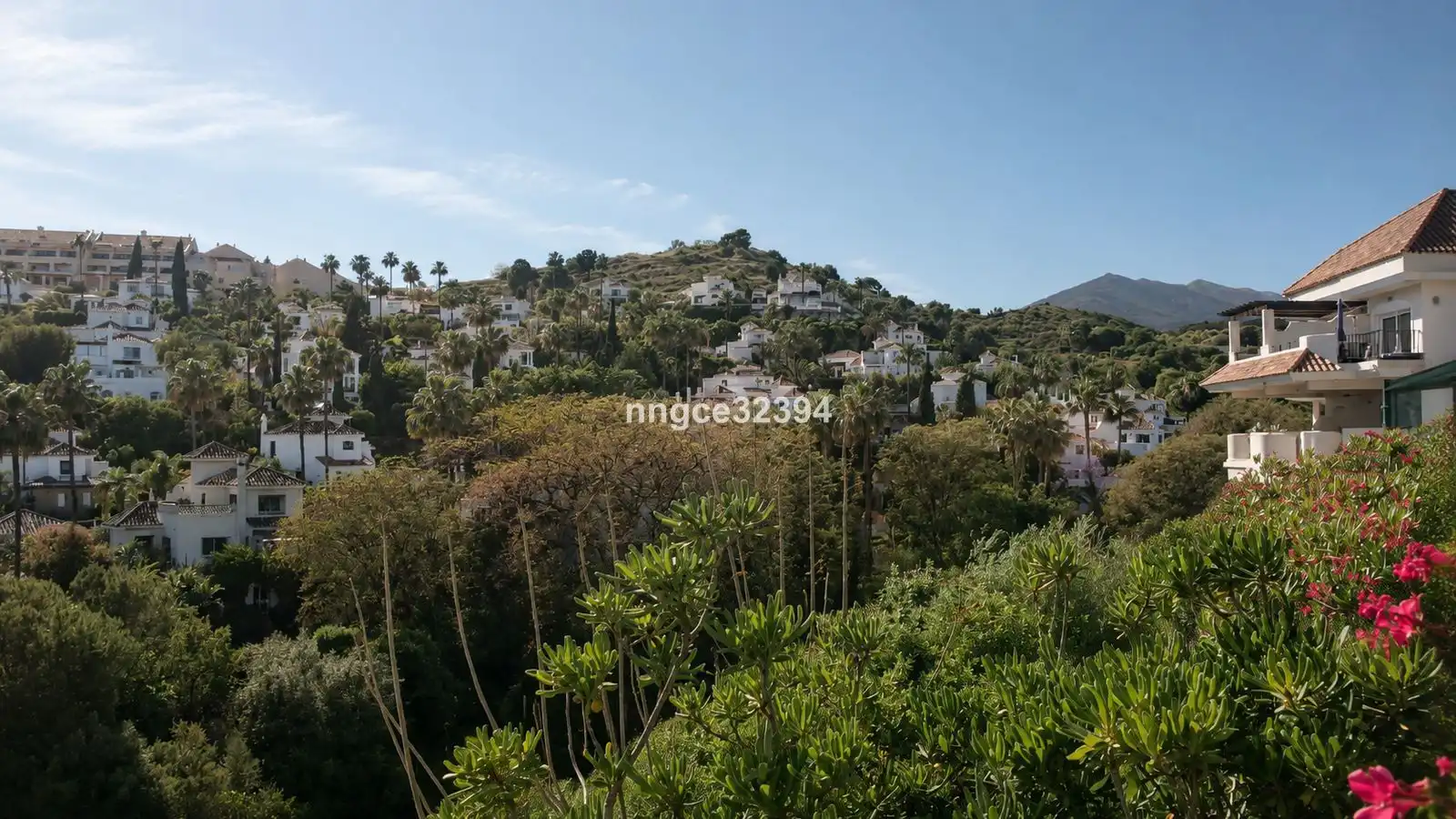 Vista exterior de Ático en venta en Marbella con Aire acondicionado, Terraza y Amueblado