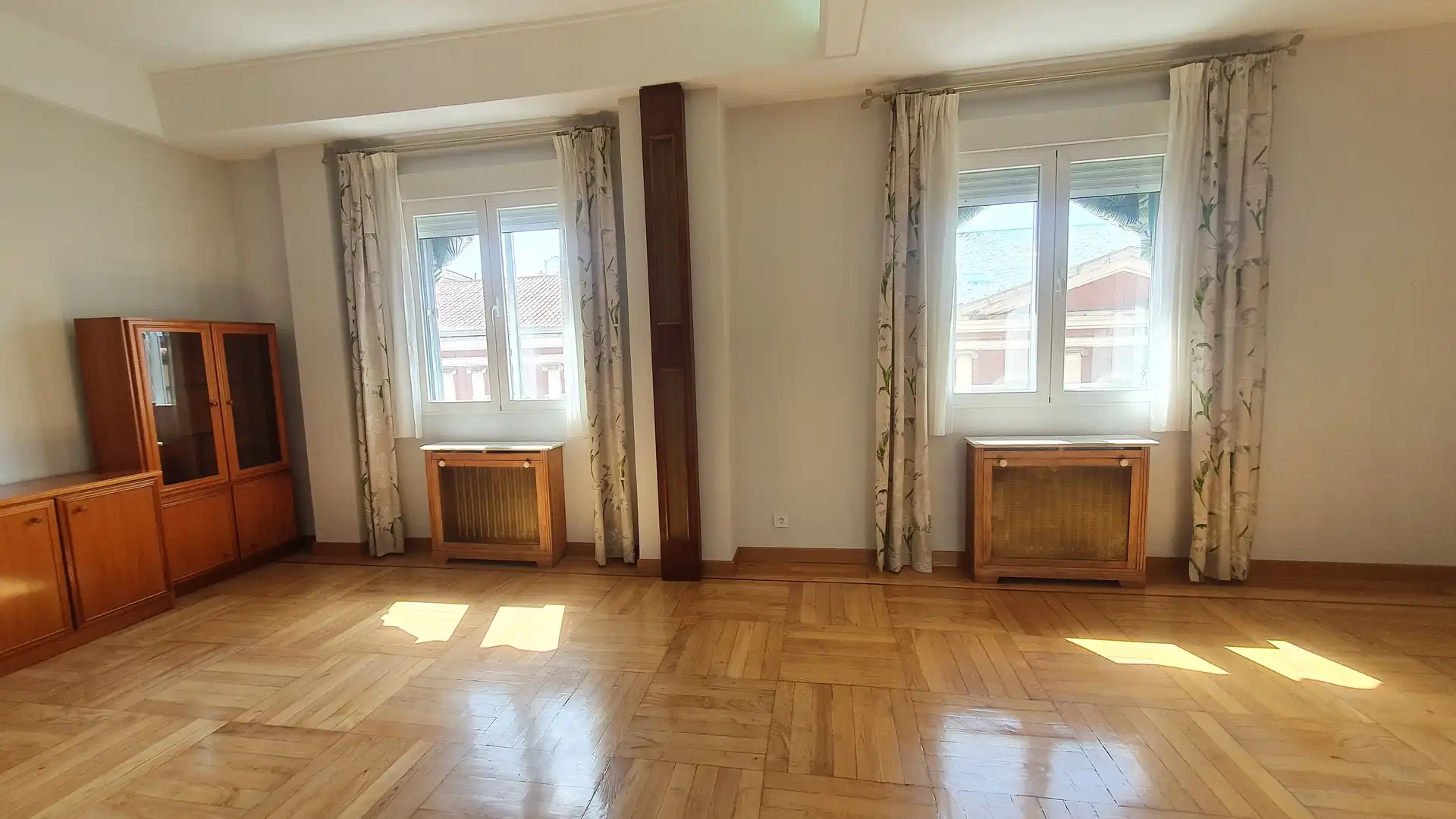 Flat for rent in Calle de San Bernardo, Universidad - Malasaña
