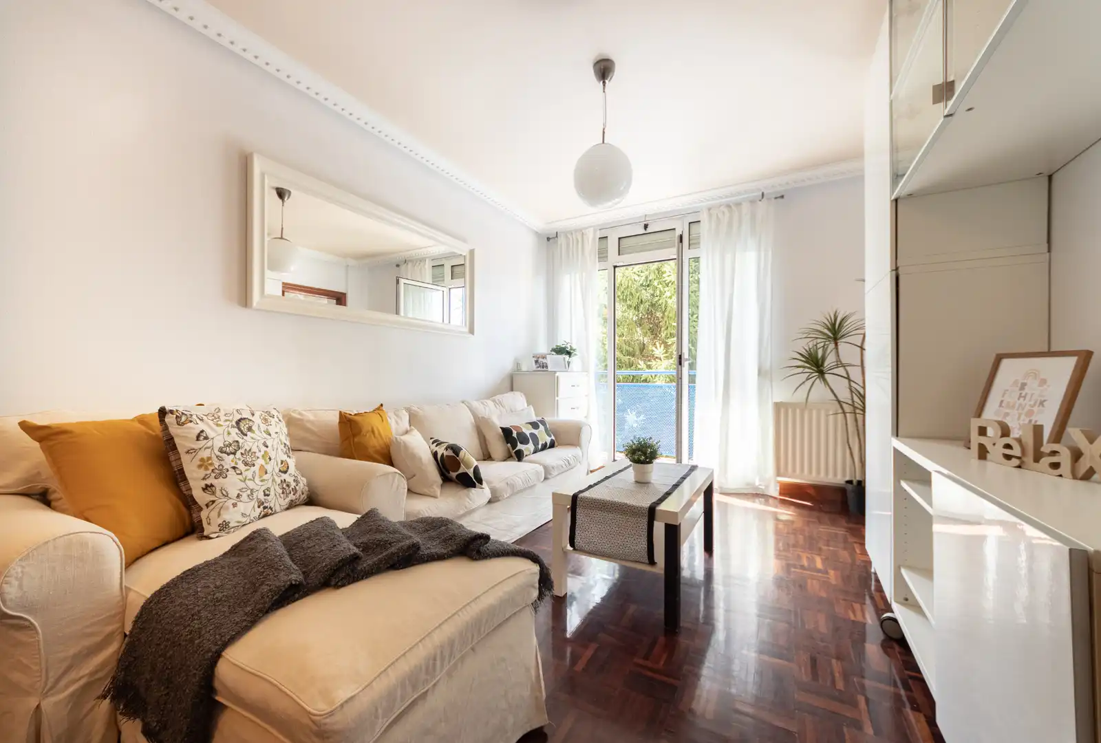 Sala de estar de Piso en venta en Otxarkoaga - Txurdinaga