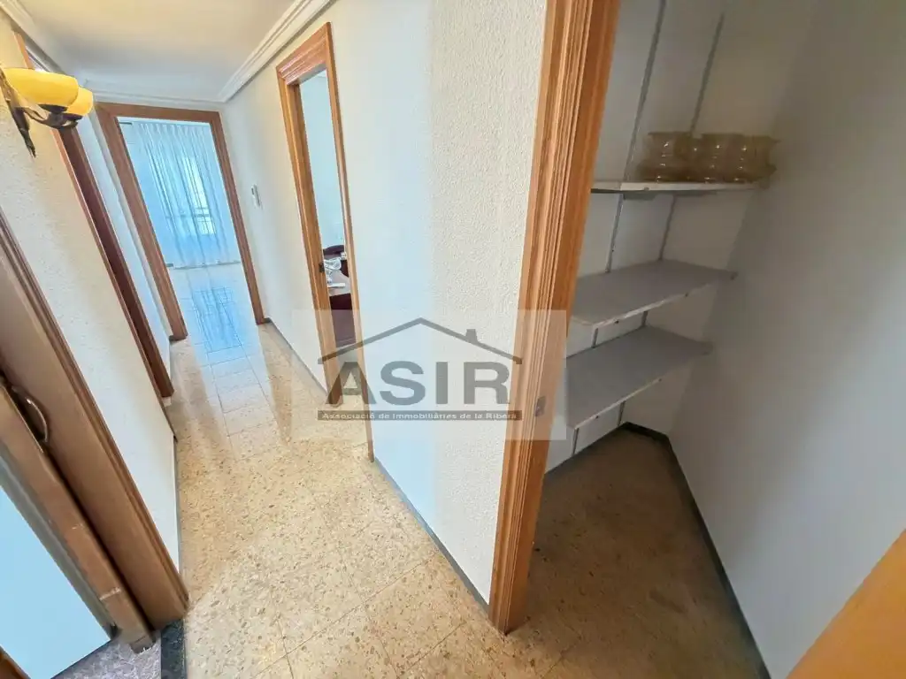 Piso de alquiler en Alzira con Balcón
