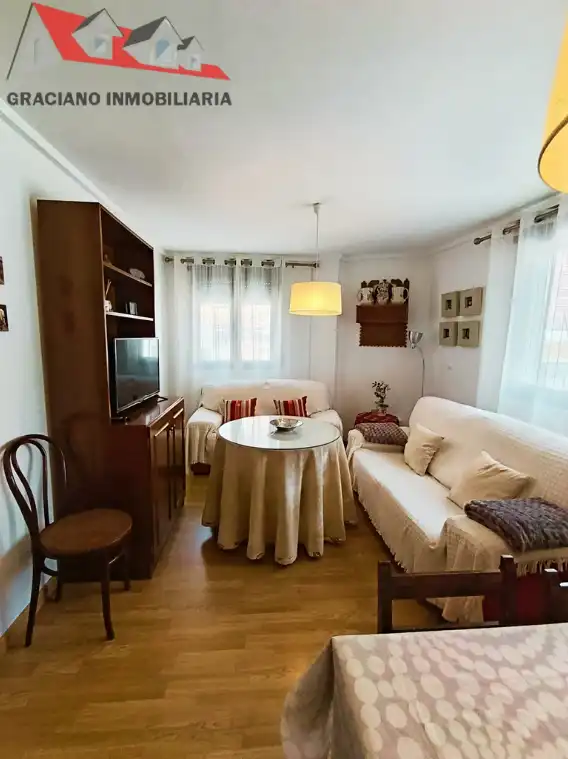 Sala de estar de Piso en venta en Yeste con Calefacción