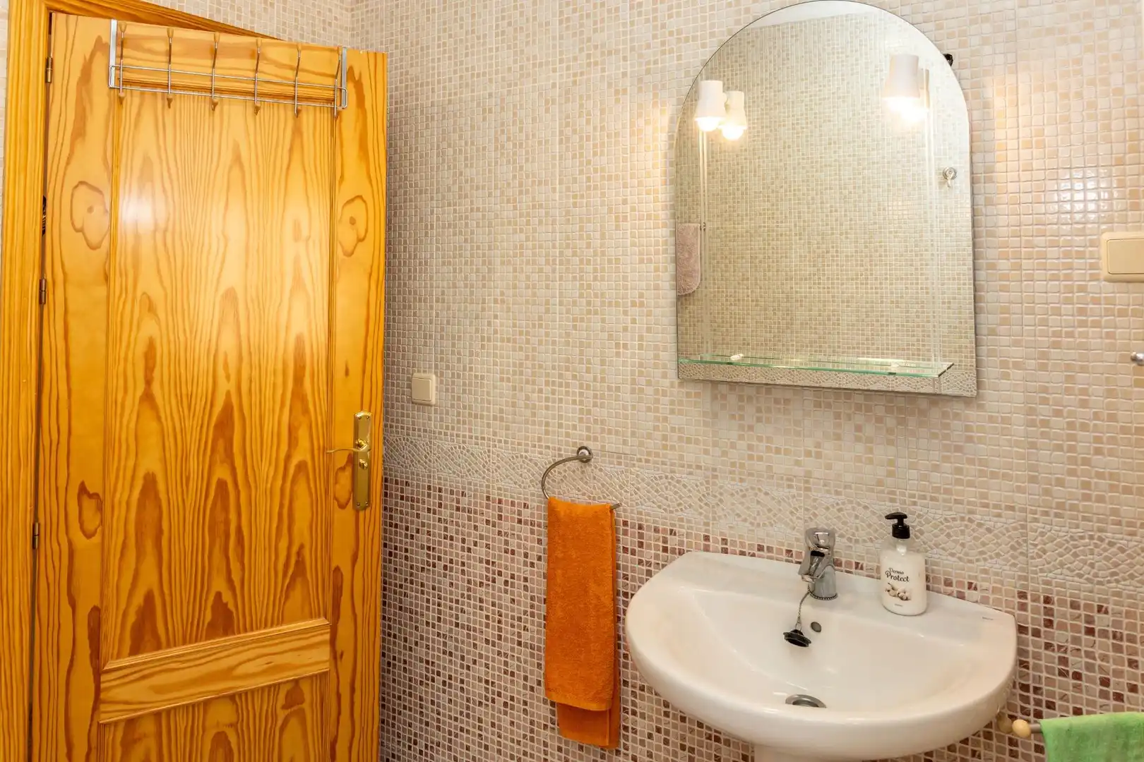 Bathroom of Houses for sale in Purullena  with Terrace