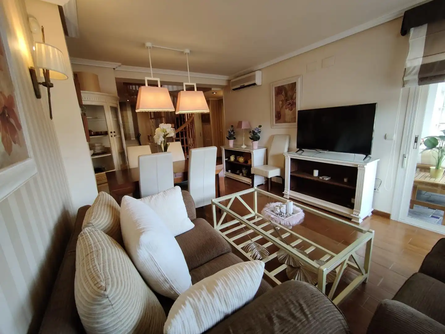 Sala d'estar de Apartament en venda en Oria amb Aire condicionat, Jardí privat i Terrassa