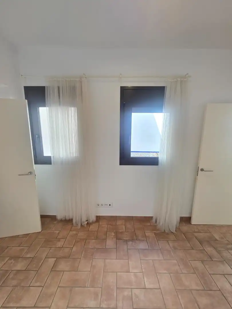 Bedroom of Ground floor for rent in El Masnou  with Air Conditioner, Heating and Private garden