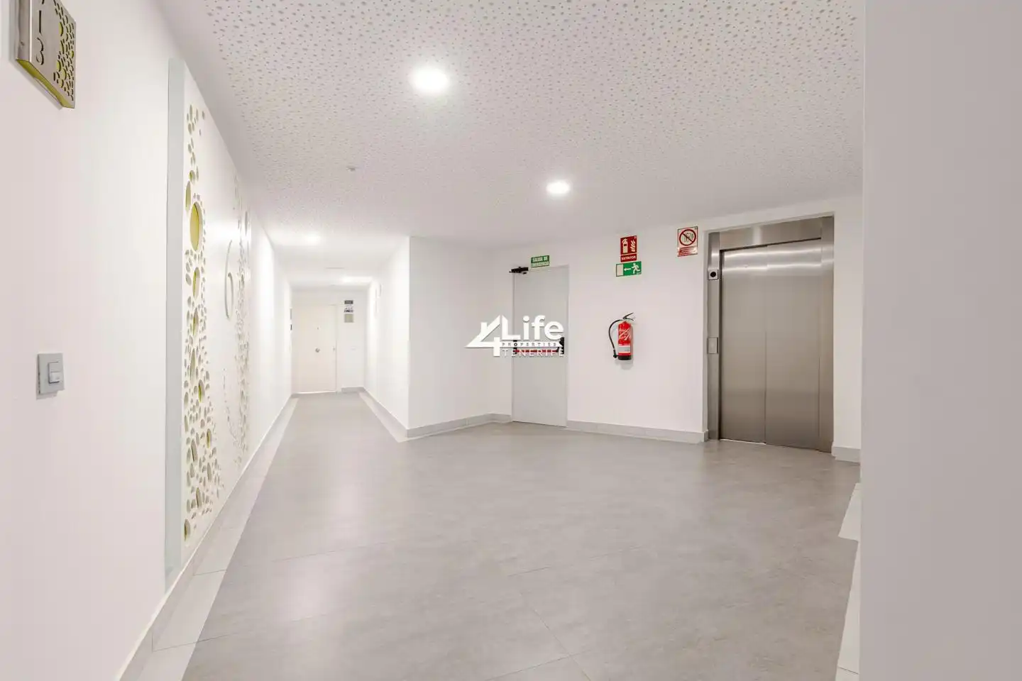 Appartement compact avec piscine à vendre à Callao Salvaje - Playa Paraíso, imagen 24