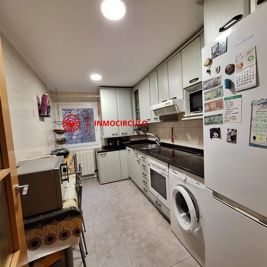 Cocina de Apartamento en venta en Burgos con Calefacción
