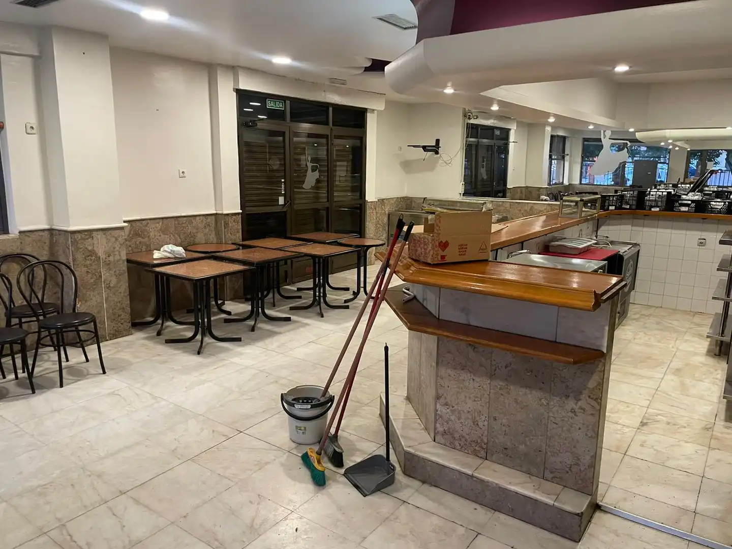 Local comercial en venda a Avenida Tomás Romero de Castilla, imagen 5
