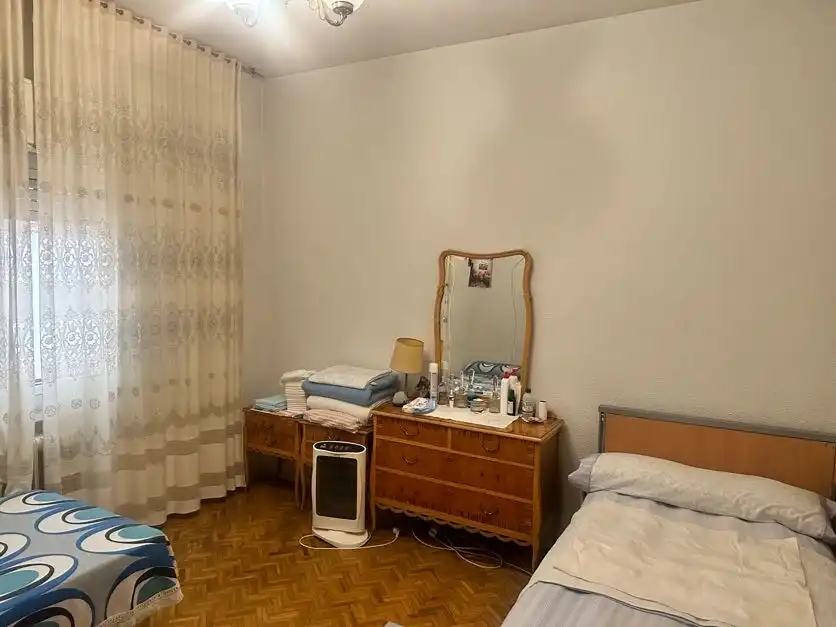 Habitación de Piso en venta en Ciudad Real con Calefacción y Balcón