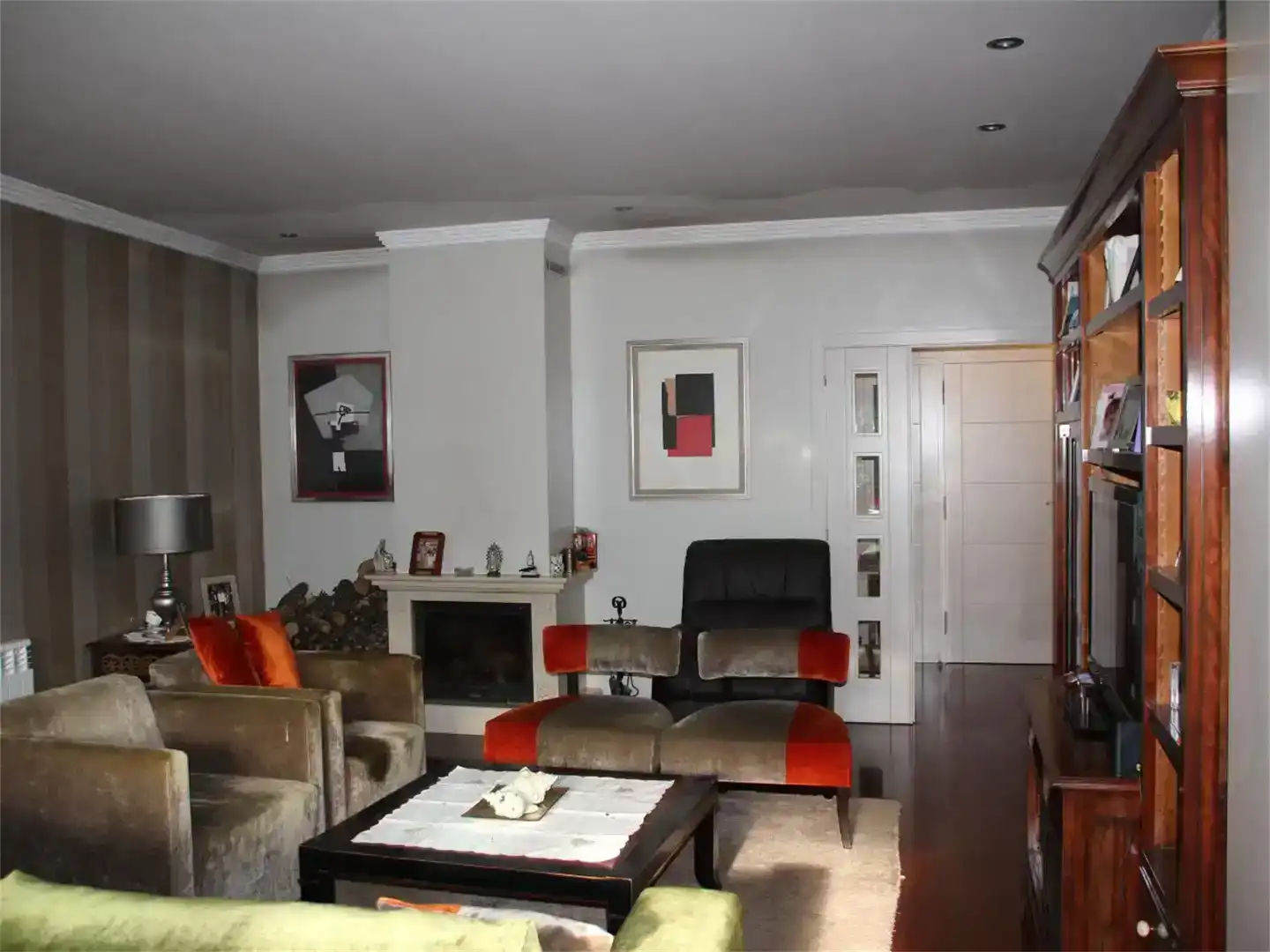 Sala d'estar de Casa o xalet en venda en Padrón amb Balcó