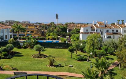 Garden of Flat for sale in Estepona