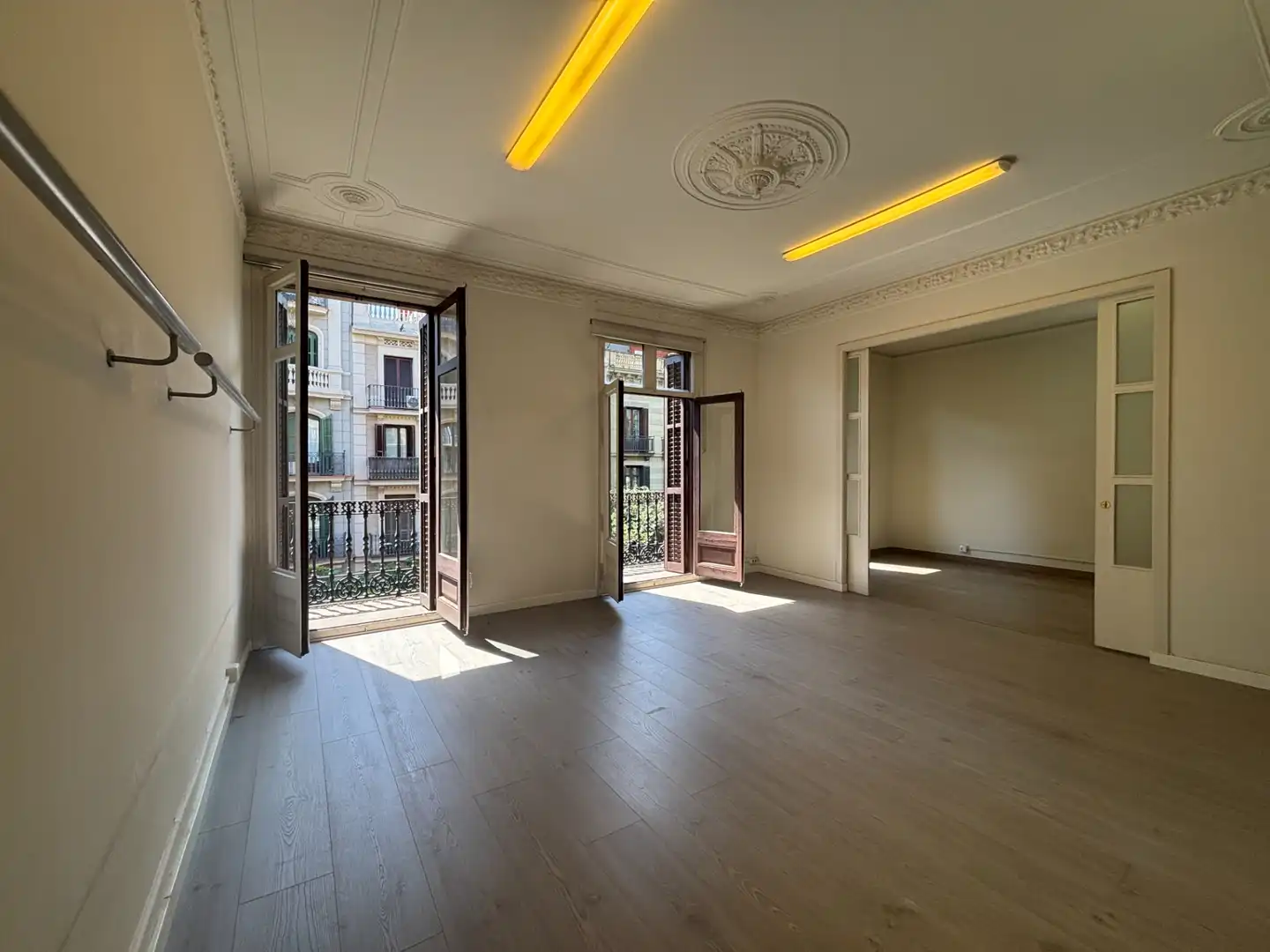 Büro mit Terrasse zur Miete in Carrer de València 263