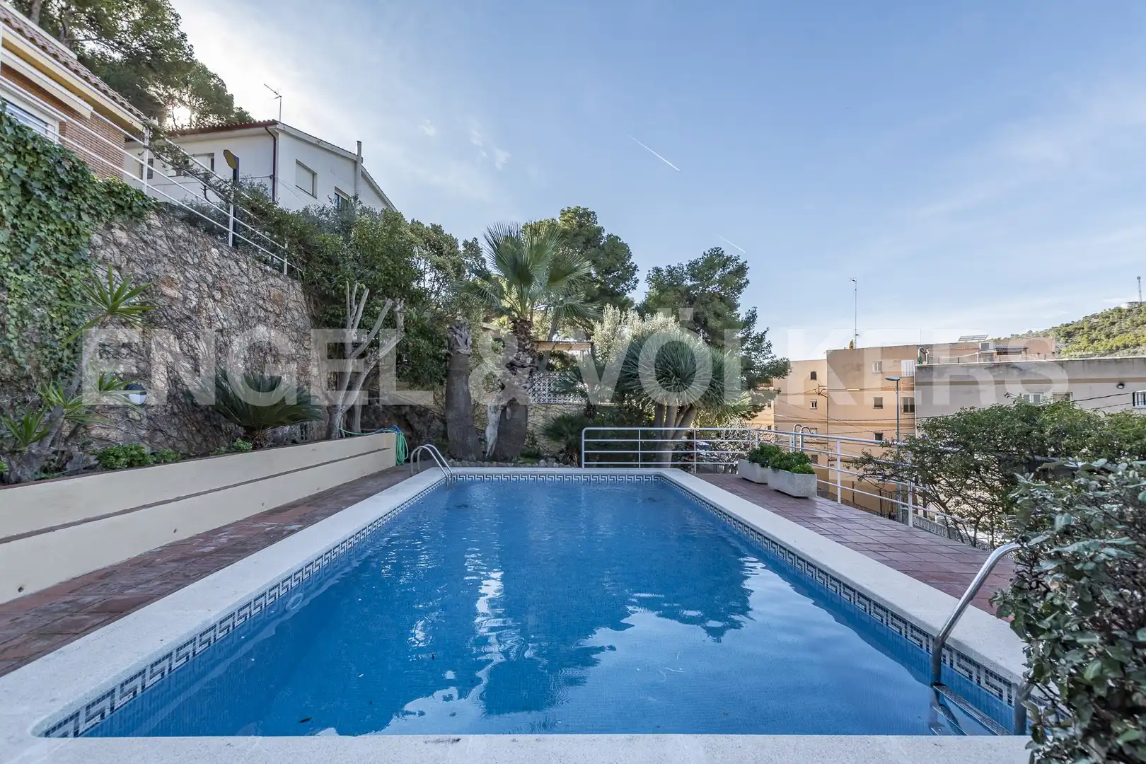 Piscina de Casa o xalet en venda en Castelldefels amb Aire condicionat, Calefacció i Jardí privat