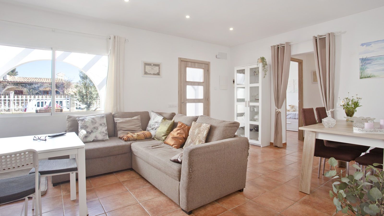 Sala d'estar de Casa o xalet en venda en Alcúdia amb Aire condicionat, Calefacció i Jardí privat