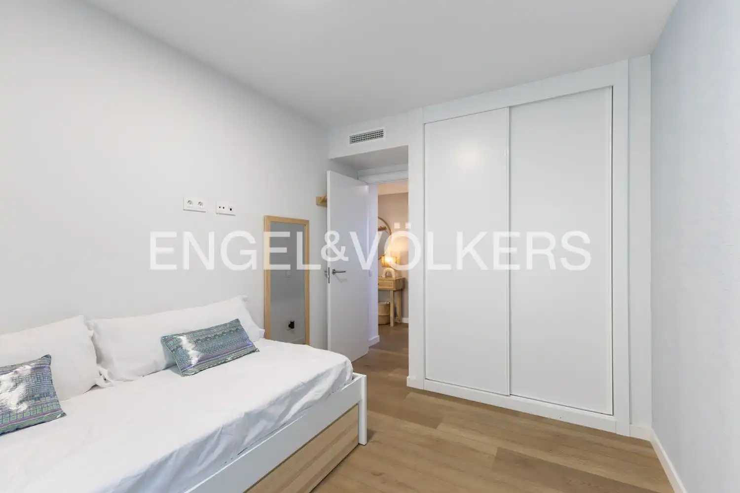 Bedroom of Flat for rent in El Puig de Santa Maria  with Air Conditioner, Heating and Private garden