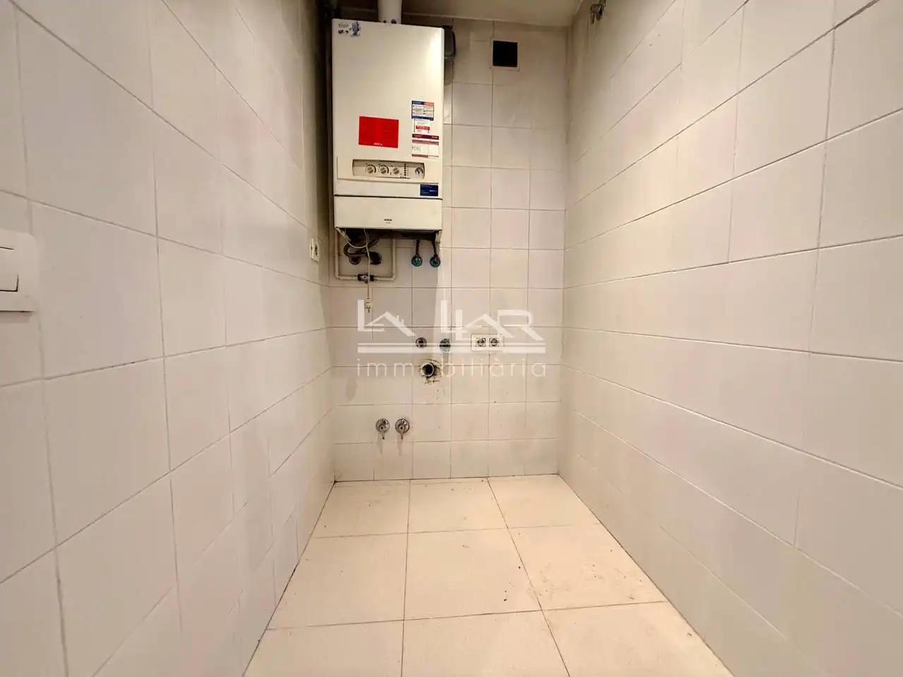 Baño de Piso en venta en Vic con Calefacción, Parquet y Terraza