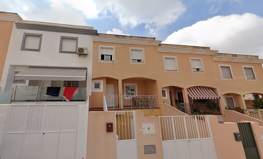 Single-family semi-detached for sale in C/ Arroyo de la Molineta, Camino Algarrobo - Las Arenas