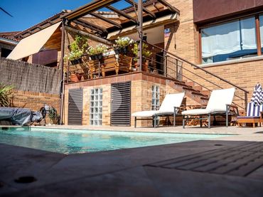 Casa aparellada amb piscina en venda a Villanueva de la Cañada ciudad