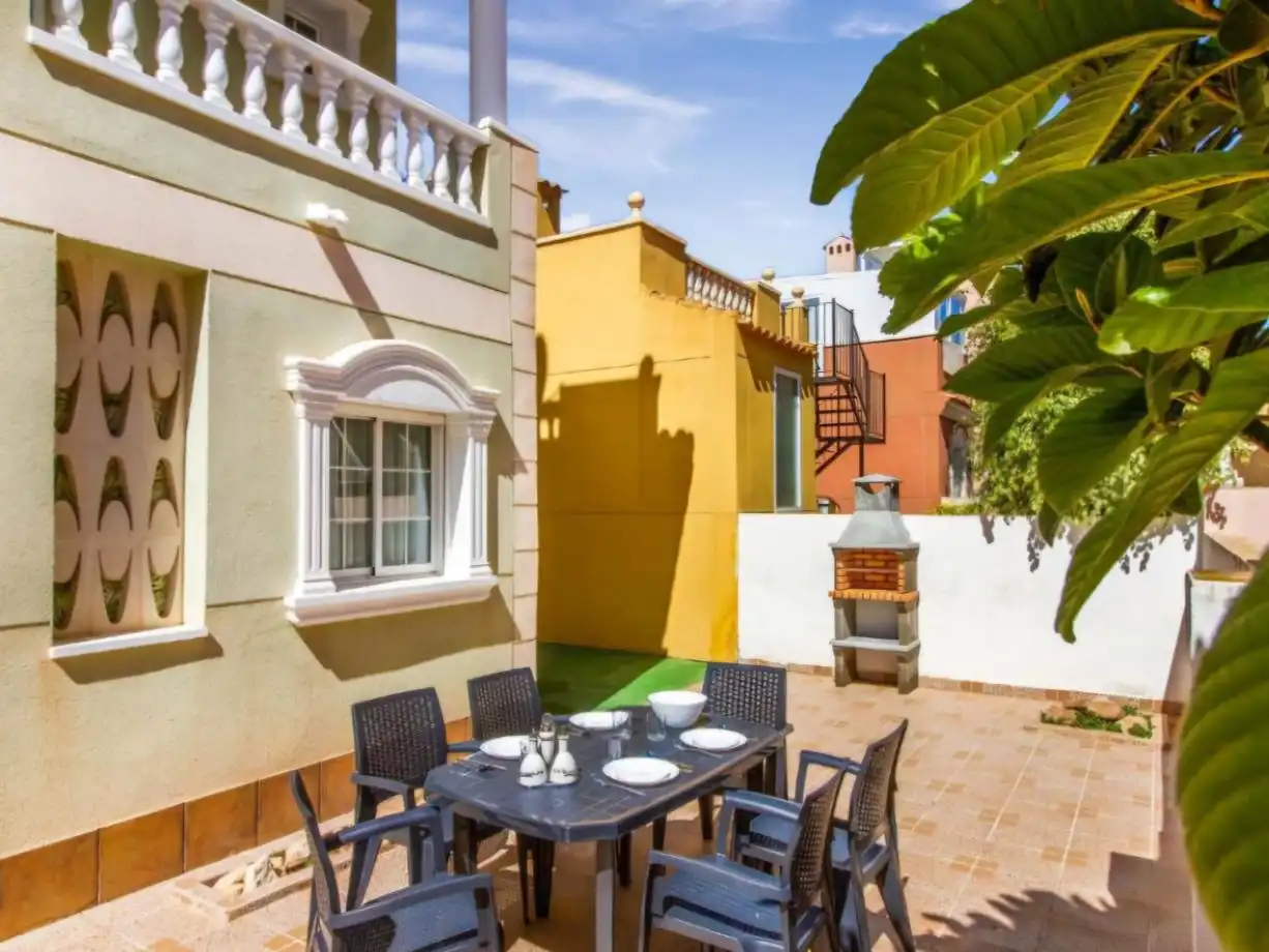 House with garden for sale in Finlandia 2 8, imagen 2