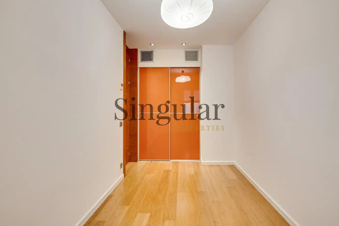 Habitación de Ático en venta en Barcelona con Calefacción, Parquet y Terraza