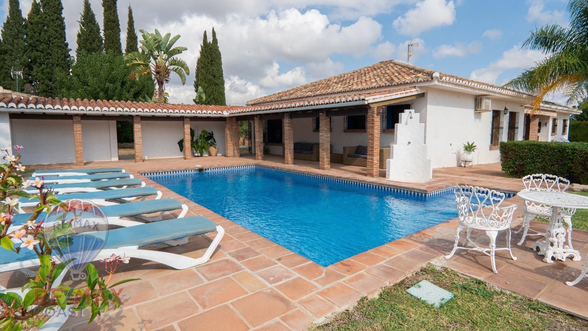 Swimming pool of House or chalet for sale in Alhaurín de la Torre  with Air Conditioner, Private garden and Terrace