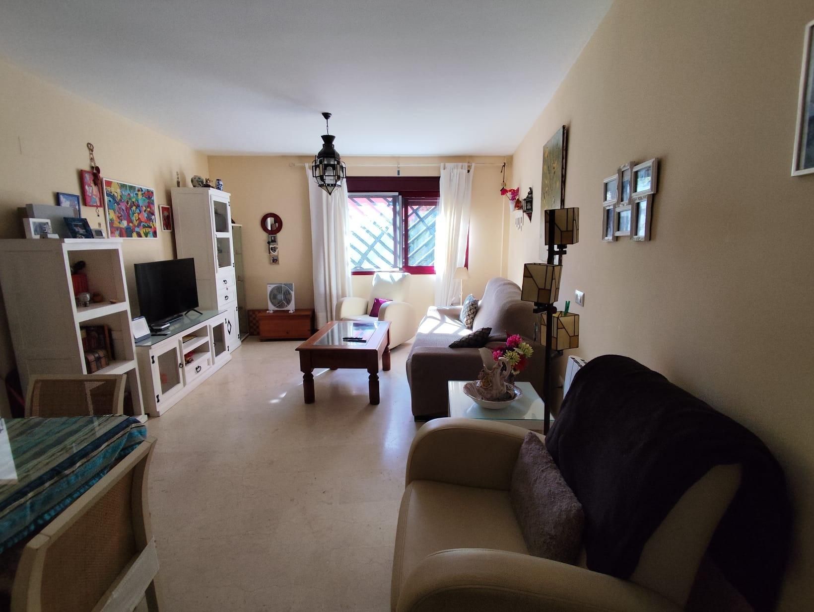 Sala d'estar de Planta baixa en venda en La Línea de la Concepción