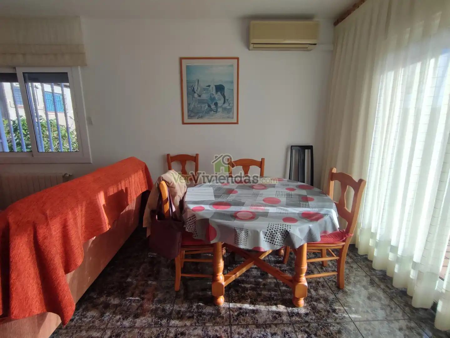 Comedor de Casa o chalet en venta en Vallirana con Aire acondicionado, Calefacción y Jardín privado
