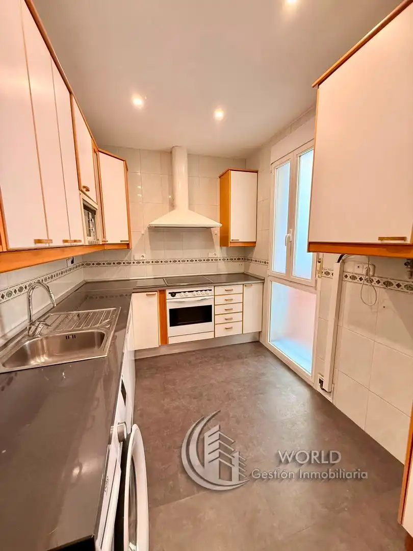 Kitchen of Flat for sale in Madrid  with Air Conditioner and Heating