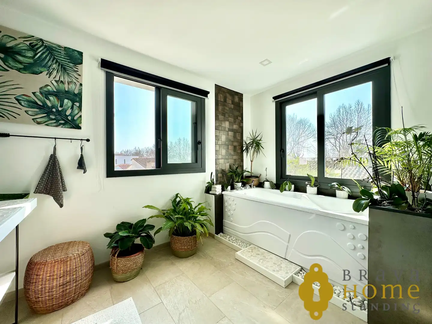 Badezimmer von Haus oder Chalet zum Verkauf in Empuriabrava mit Klimaanlage, Heizung und Privatgarten