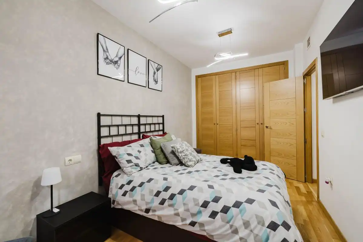 Habitación de Planta baja en venta en Torremolinos con Aire acondicionado, Calefacción y Amueblado