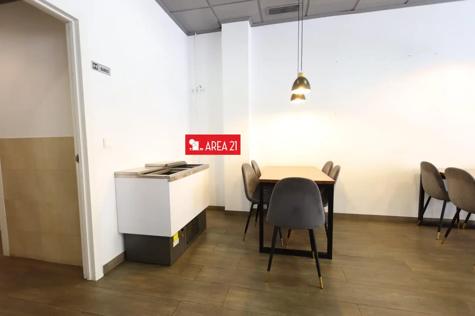 Local comercial de lloguer a Núcleo Urbano, imagen 9