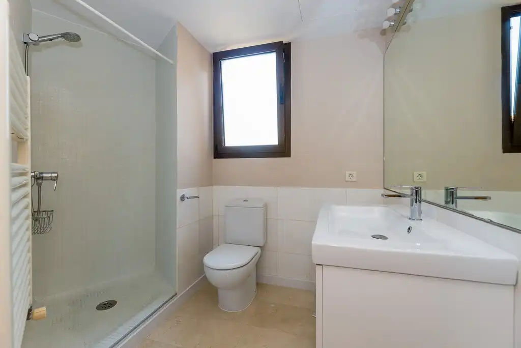 Bathroom of Attic for rent in  Palma de Mallorca  with Air Conditioner, Heating and Terrace