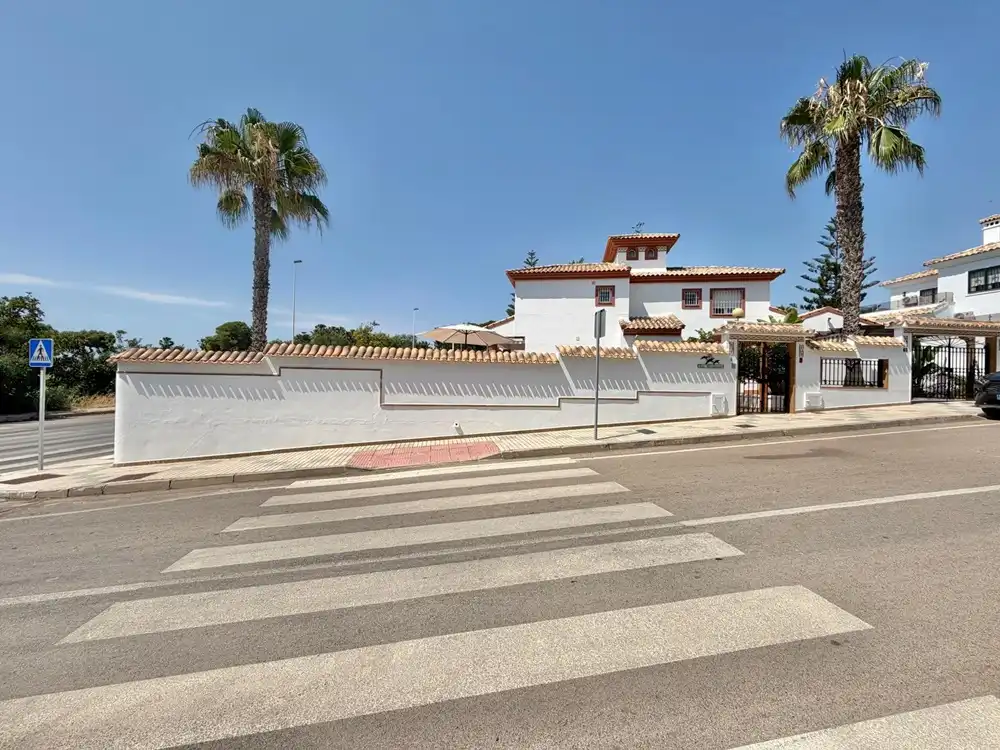 Villa zum Verkauf in Lomas de Campoamor, imagen 40