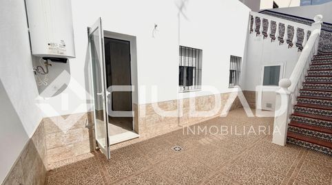 Foto 3 de Casa o chalet de alquiler en Las Cabezas de San Juan, Sevilla