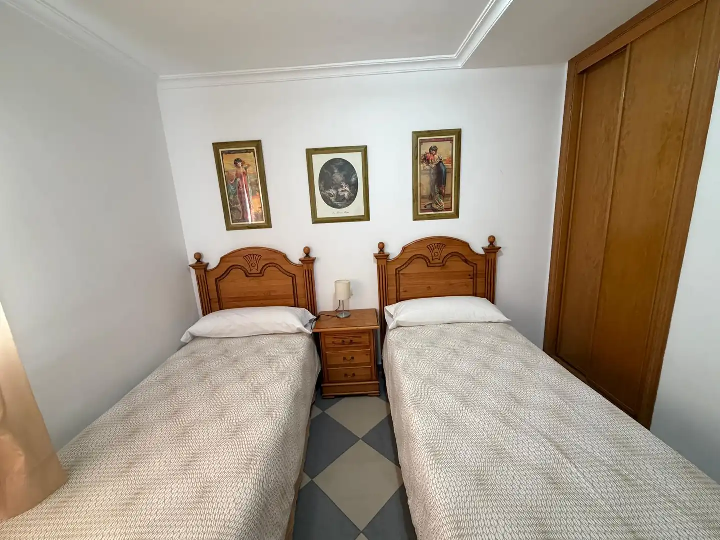 Inmuebles singulares con ascensor en venta en La Carihuela - Los Nidos, imagen 7