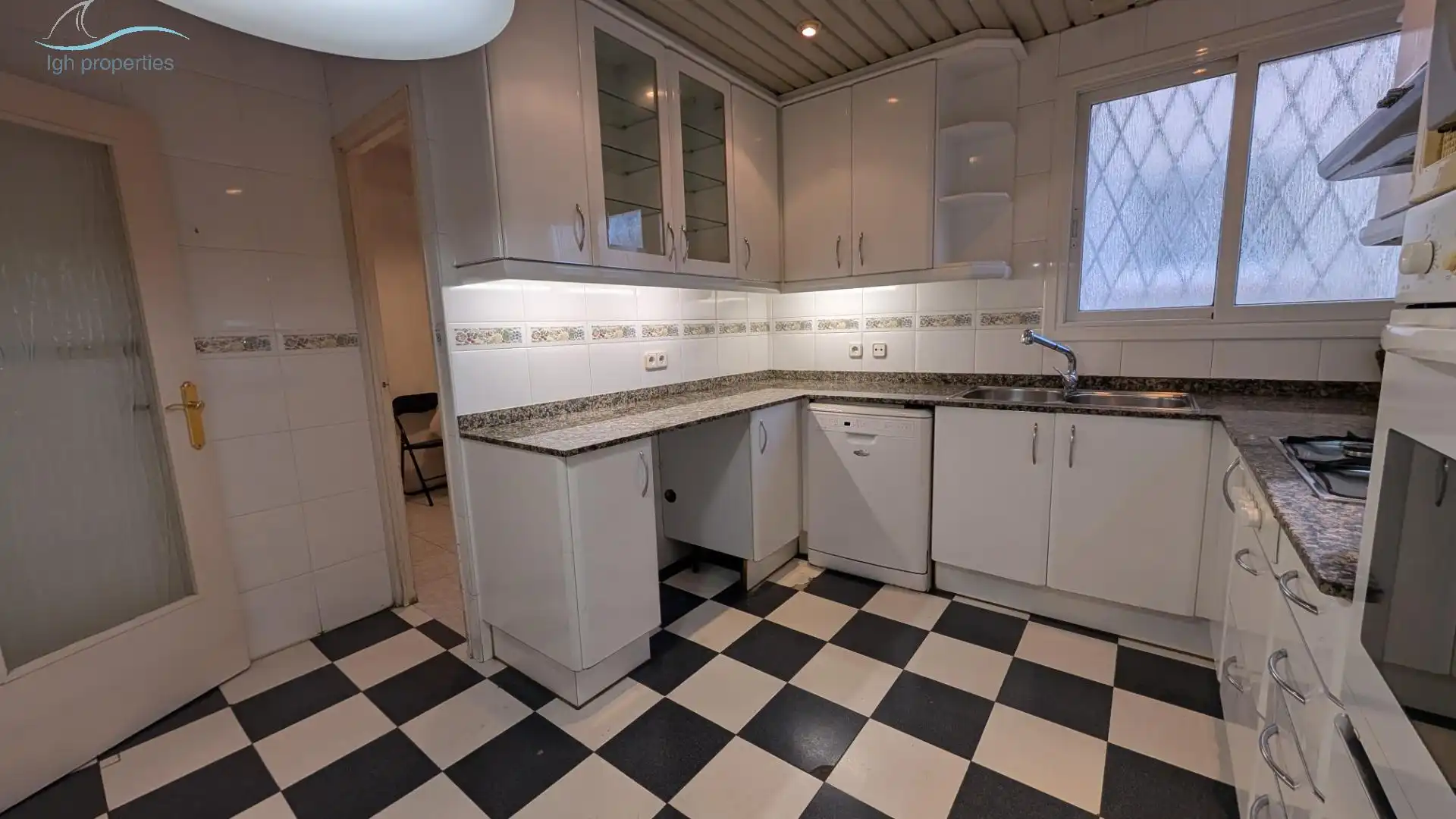 Cocina de Apartamento en venta en Barcelona con Calefacción y Parquet