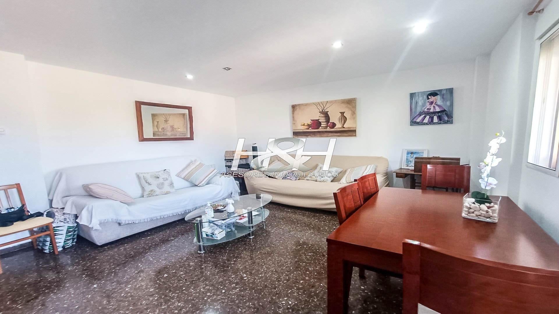 Sala d'estar de Dúplex en venda en Burjassot amb Aire condicionat, Calefacció i Balcó