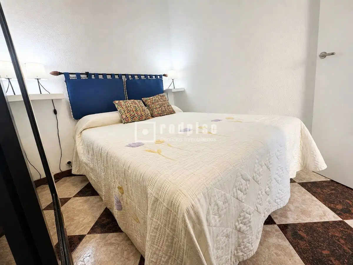 Bedroom of Flat for rent in Torremolinos  with Air Conditioner, Private garden and Swimming Pool