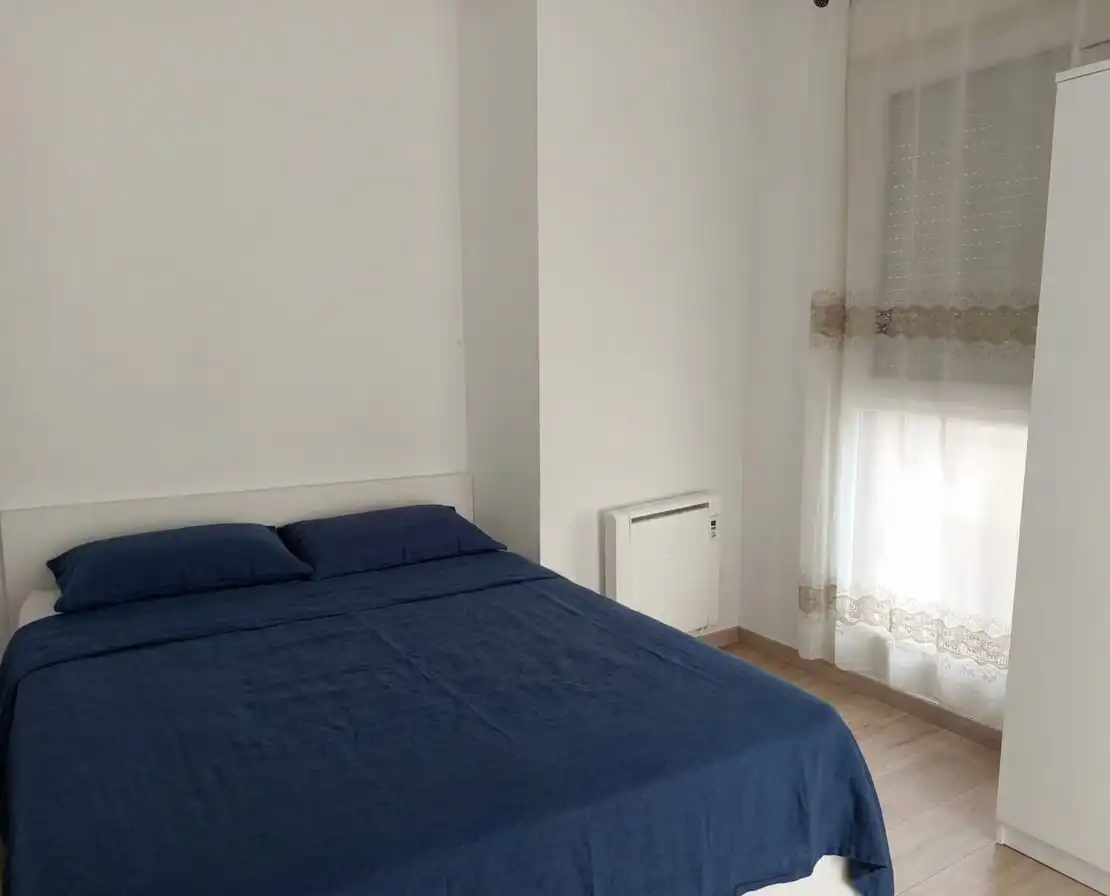 Dormitori de Apartament en venda en Madrid amb Calefacció, Moblat i Forn