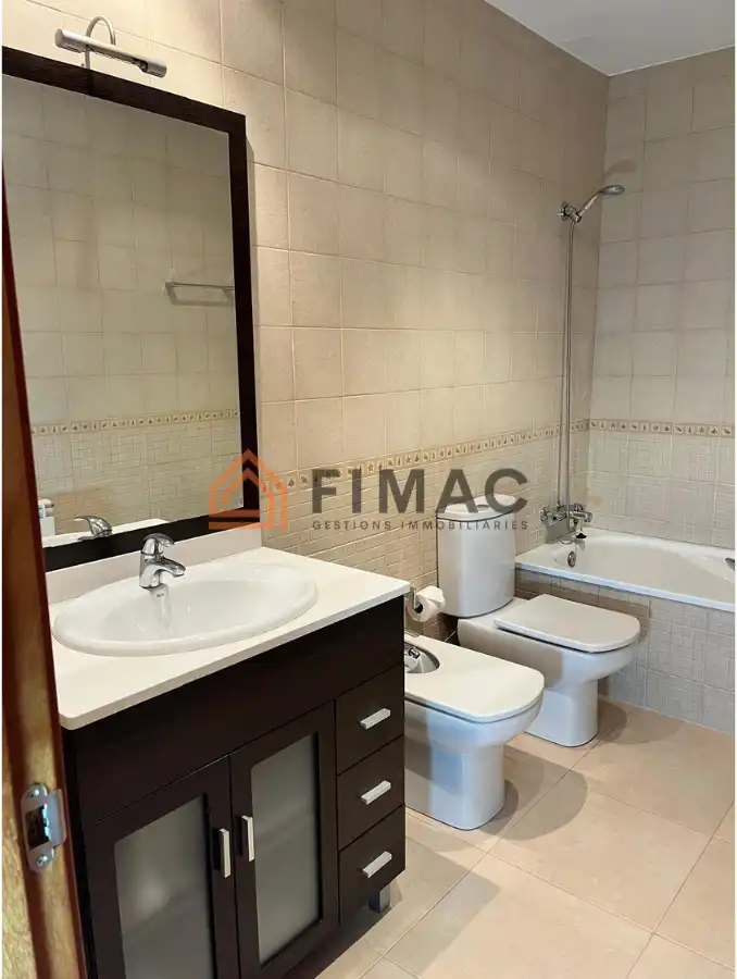 Baño de Piso en venta en Sant Hipòlit de Voltregà con Calefacción