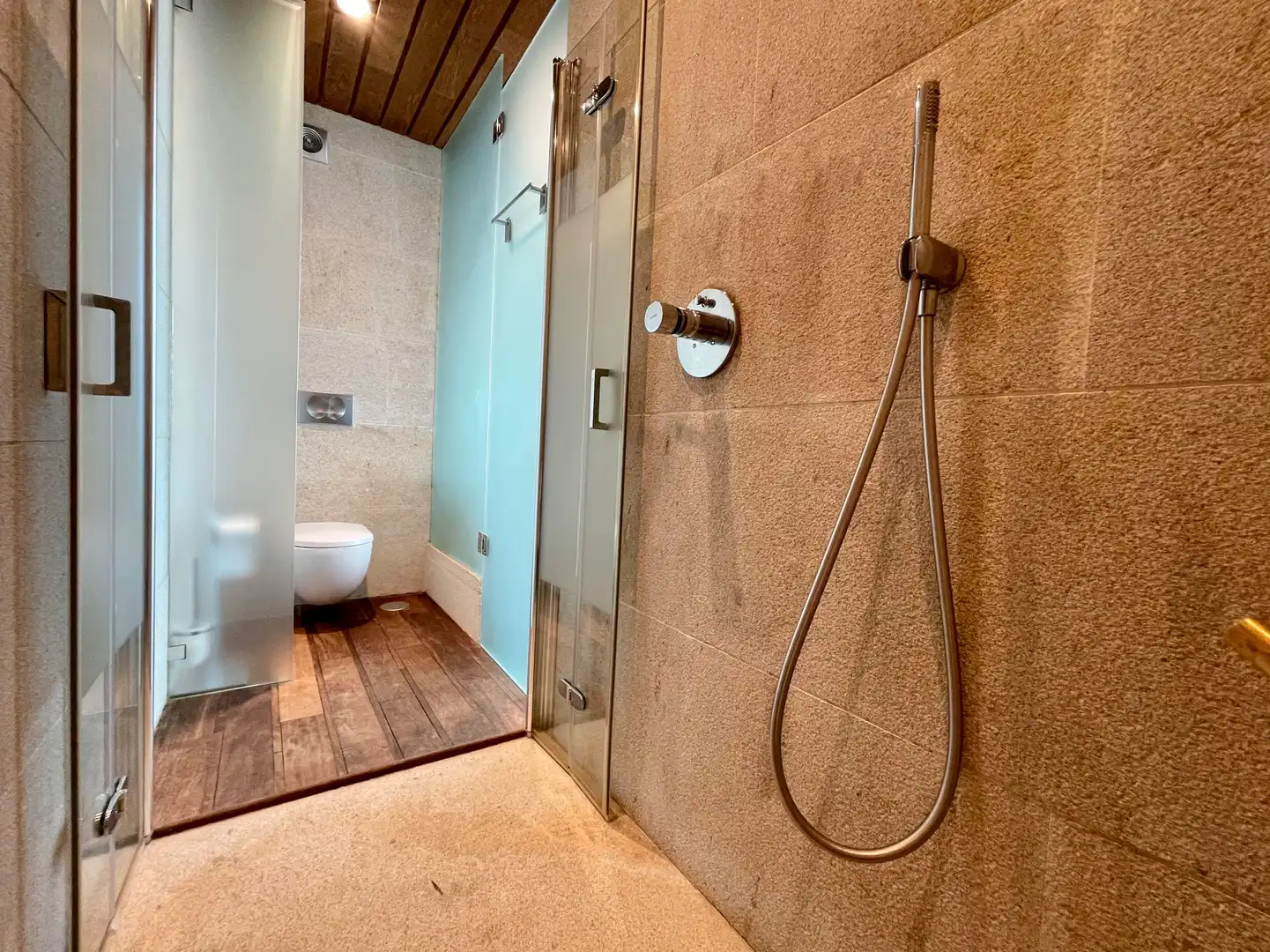 Bathroom of Houses for rent in Vilaboa  with Private garden, Parquet flooring and Terrace