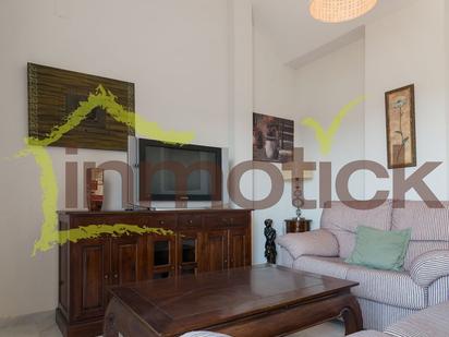 Sala d'estar de Àtic de lloguer en El Portil amb Aire condicionat, Terrassa i Moblat