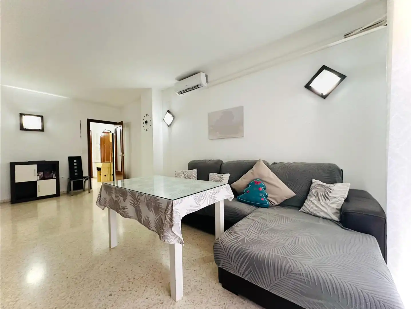 Flat with lift for sale in Calle Calle Pintor Soriano Quirós, imagen 4