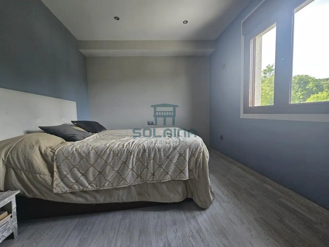 Schlafzimmer von Einfamilien-Reihenhaus zum Verkauf in Coles mit Heizung, Privatgarten und Möbliert