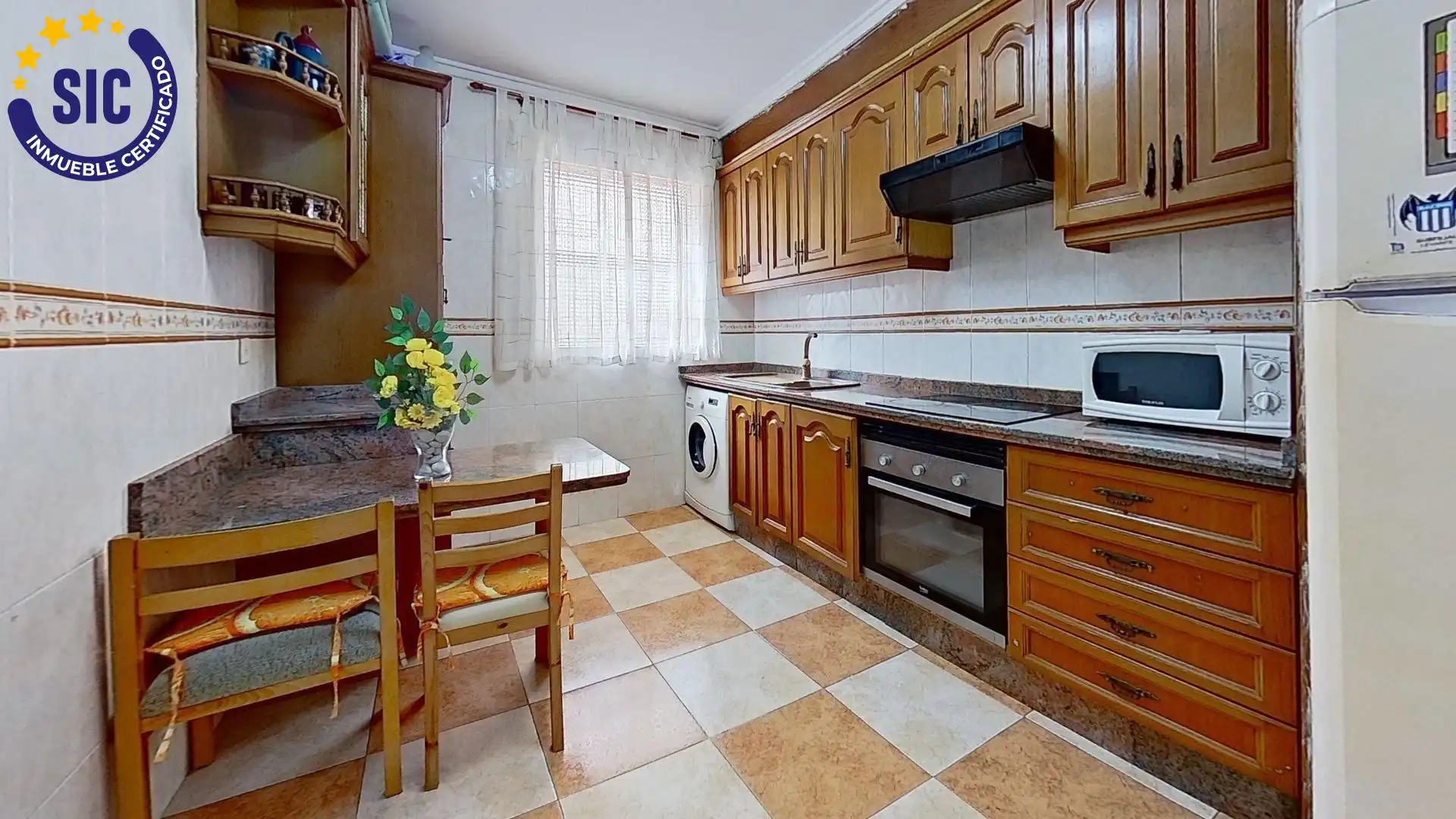 Cocina de Piso en venta en Valencia con Calefacción